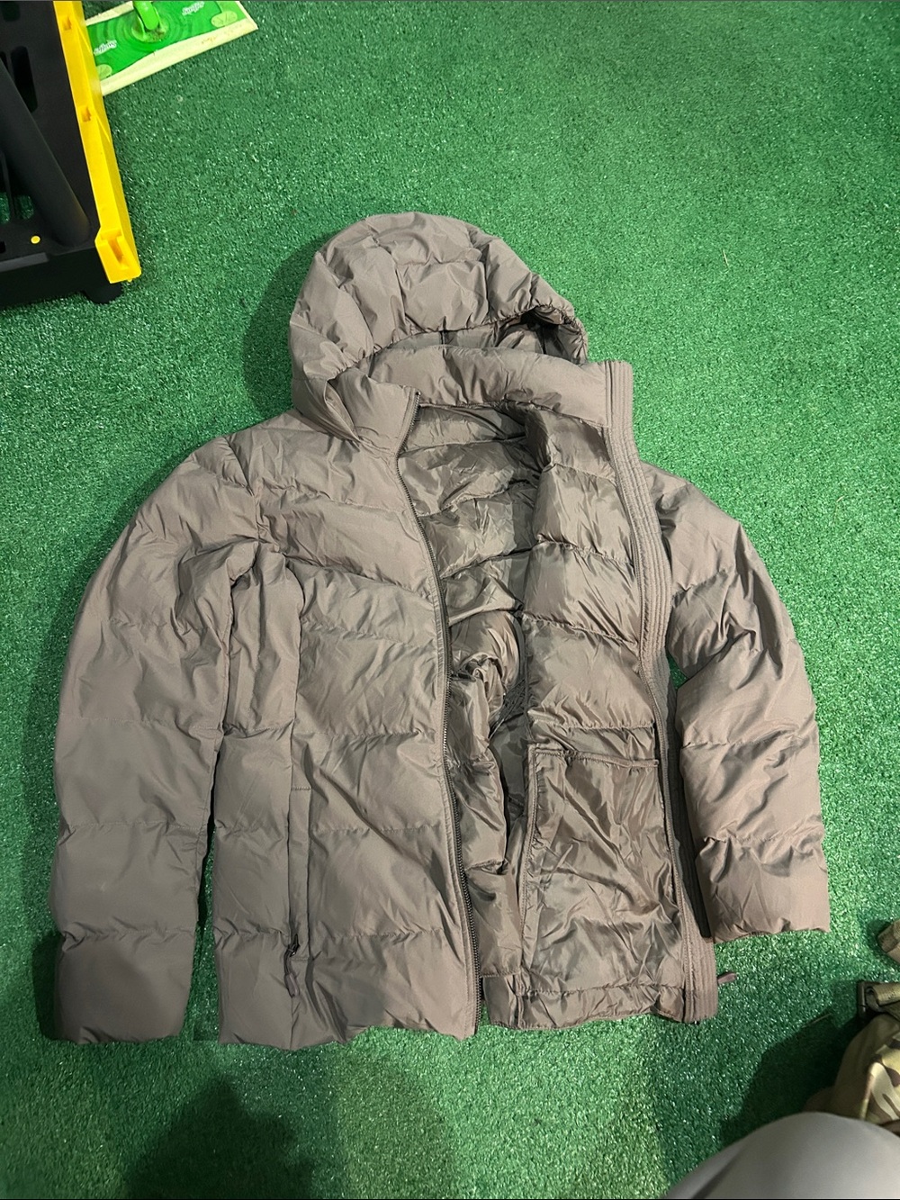 32 Degrees Women's Hooded Puffer Jacket in Taupe Gray